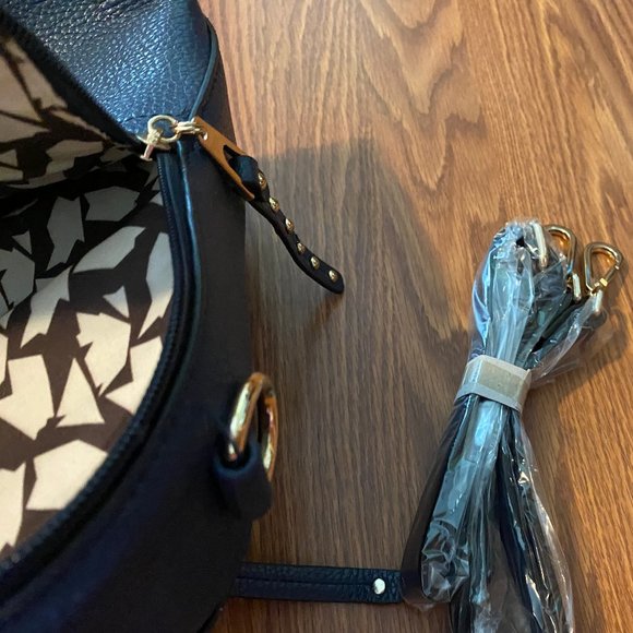 PRADA/CELLINIAGE FASHION HANDBAG - Picture 3 of 10